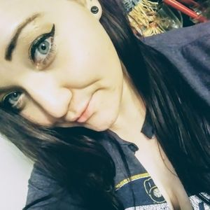 Meet your Posher, Brittni